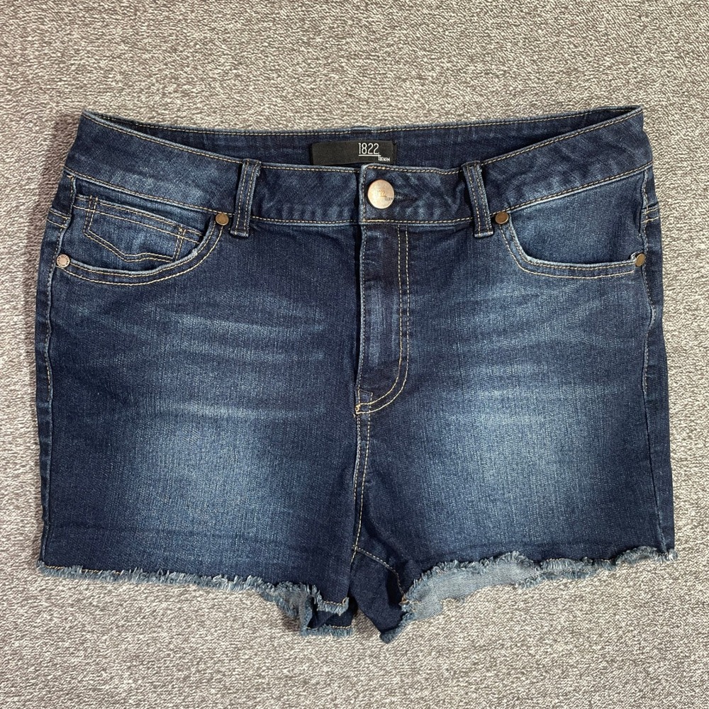 1822 Denim Women Dark Wash Cutoff Jean Shorts Frayed Hem Size 30 High Rise